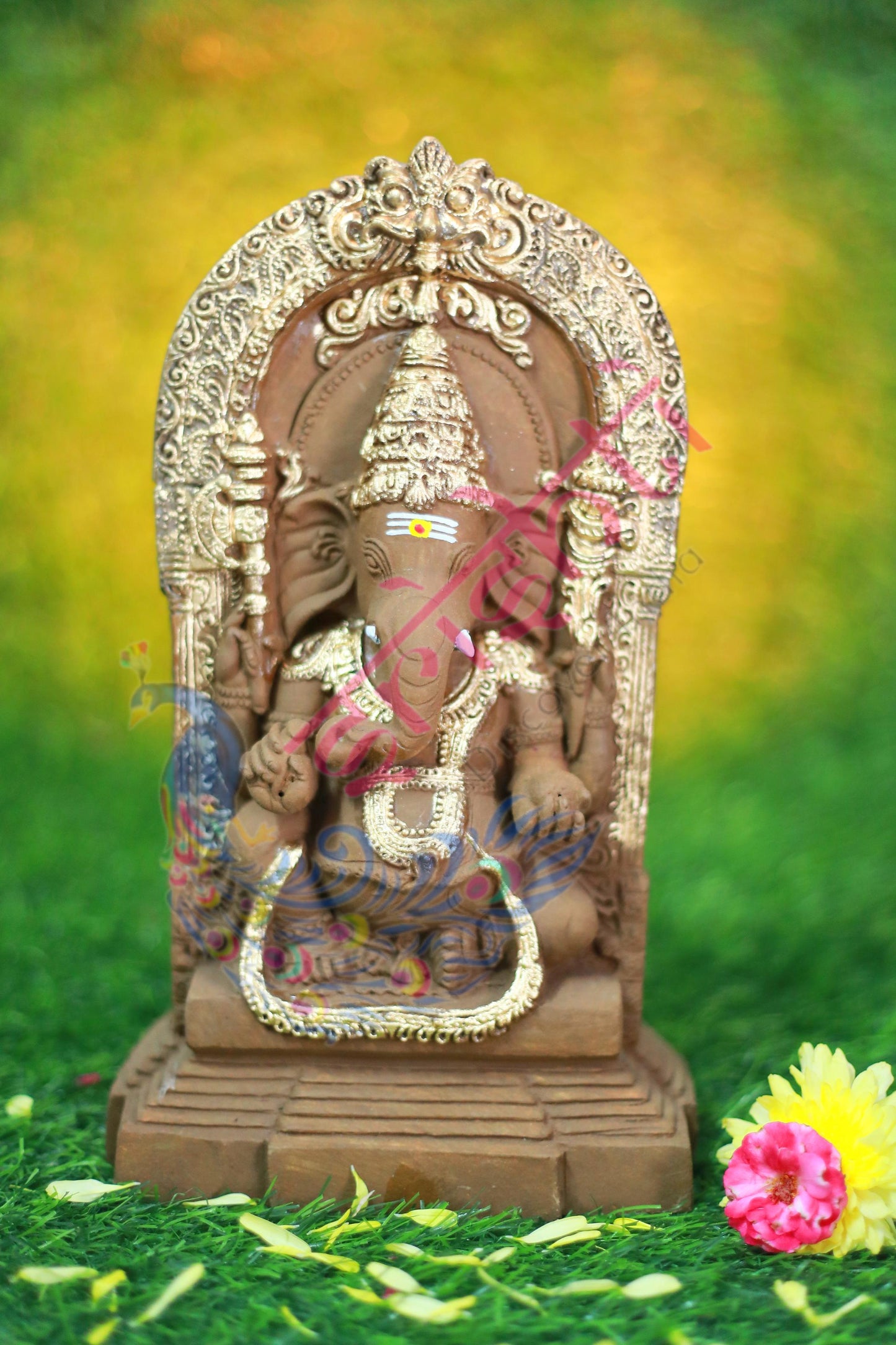 Clay Valampuri Arch Ganesha Gold-11 Inches